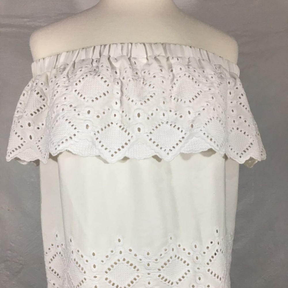3/$ 15 White Eyelet Off Shoulder Top Forever 21